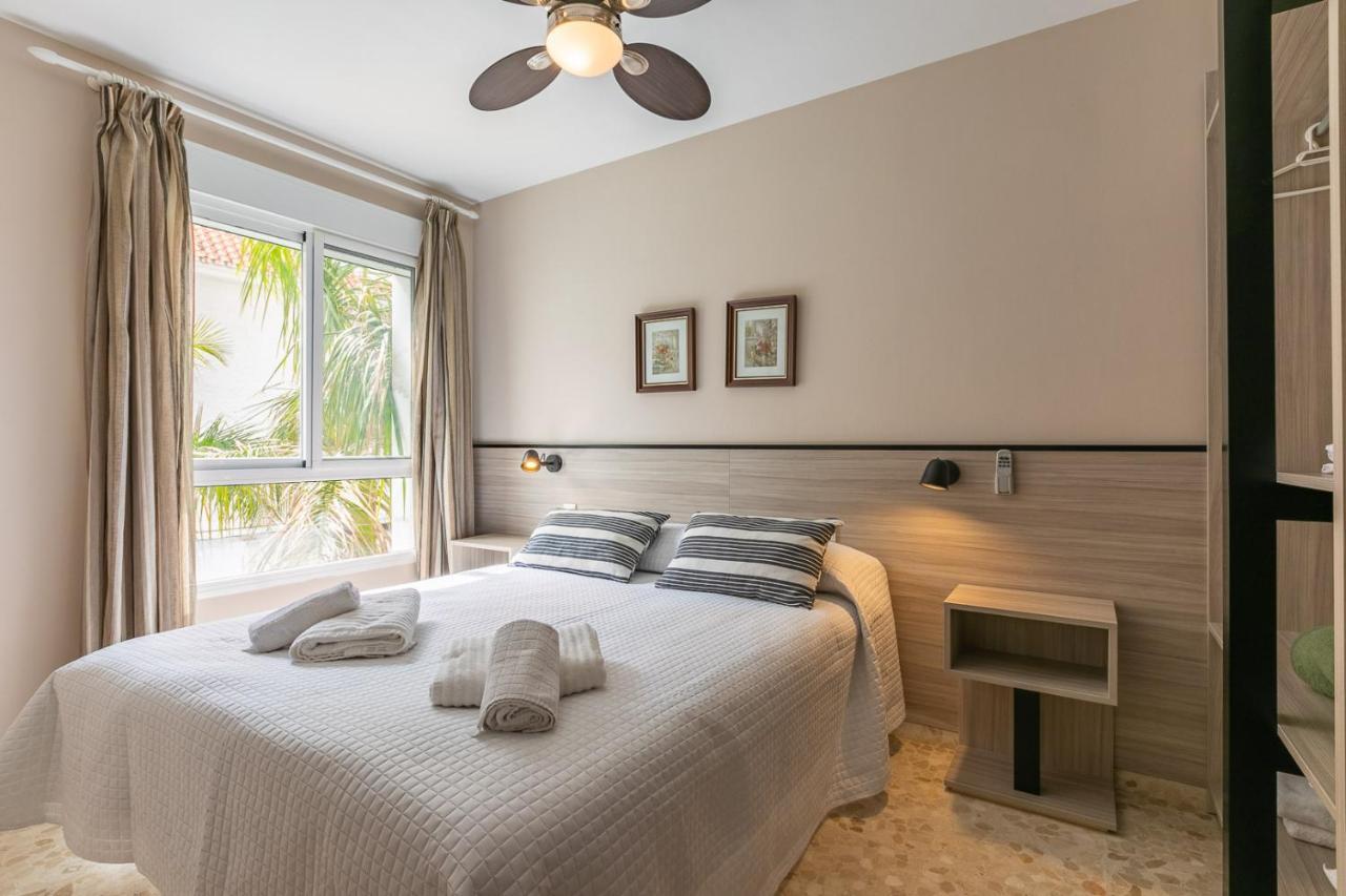 Apartamentos Guerrero Torre Del Mar Eksteriør billede