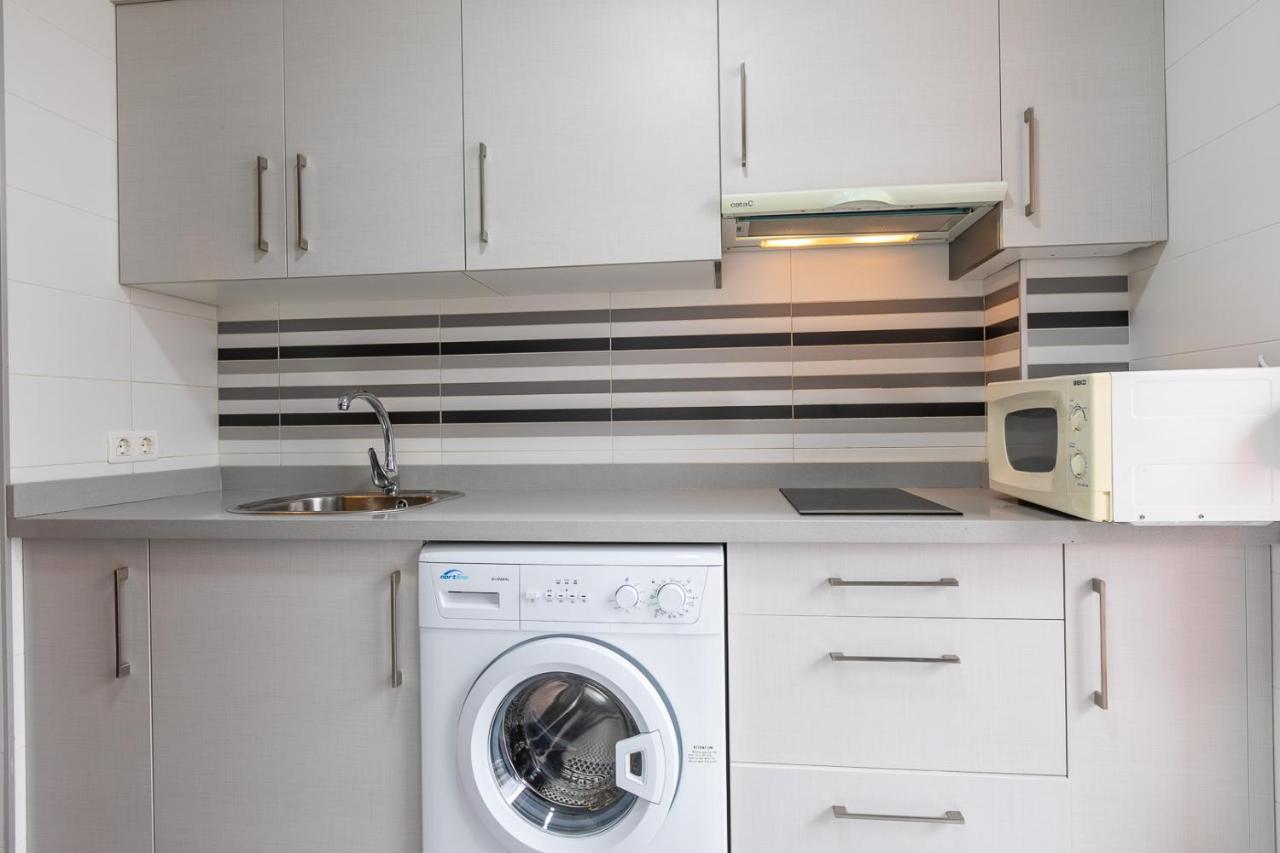Apartamentos Guerrero Torre Del Mar Eksteriør billede