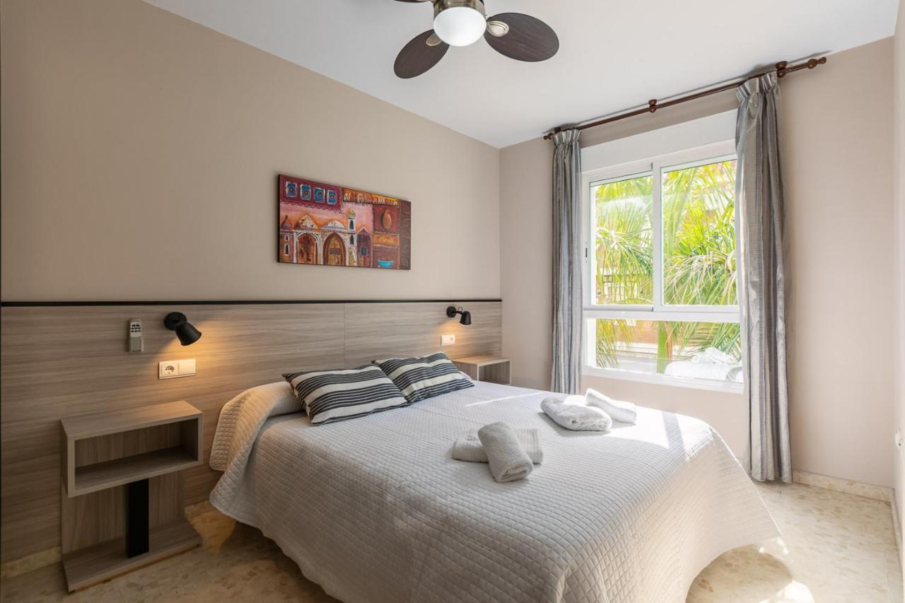 Apartamentos Guerrero Torre Del Mar Eksteriør billede