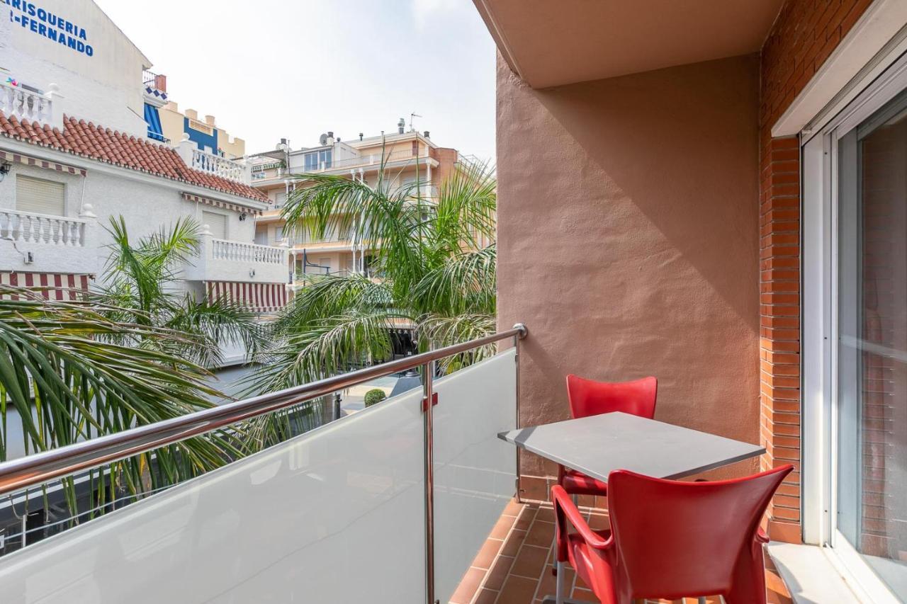Apartamentos Guerrero Torre Del Mar Eksteriør billede