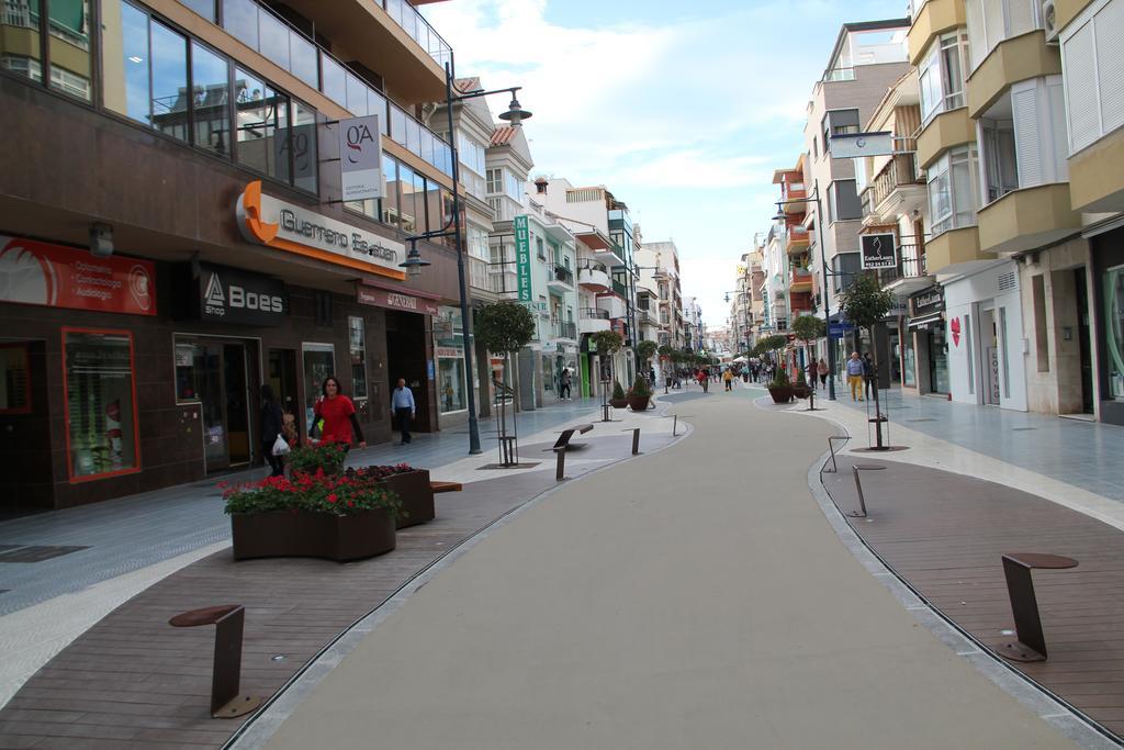 Apartamentos Guerrero Torre Del Mar Eksteriør billede