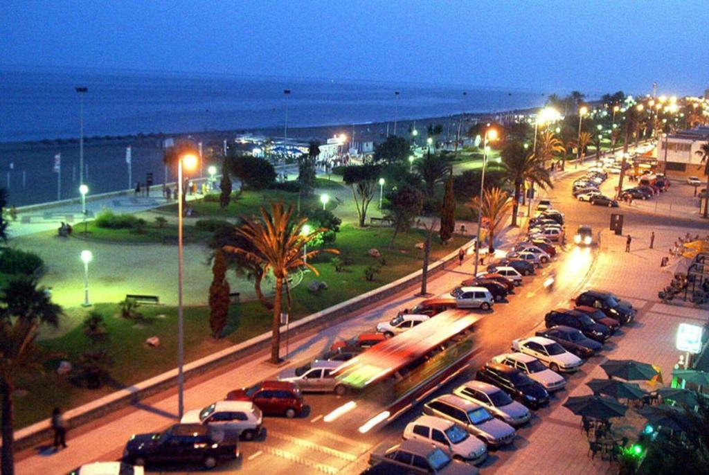 Apartamentos Guerrero Torre Del Mar Eksteriør billede