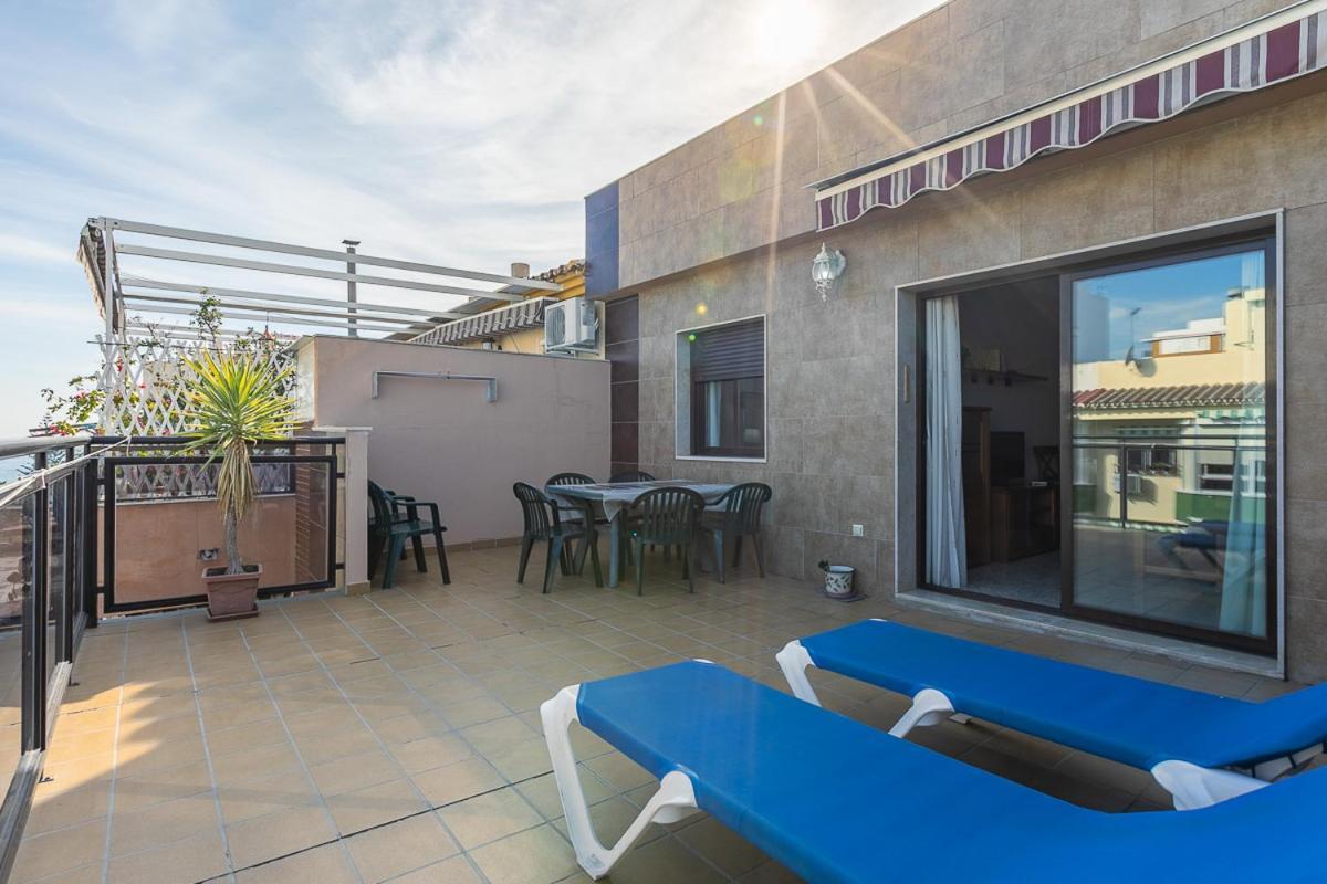 Apartamentos Guerrero Torre Del Mar Eksteriør billede