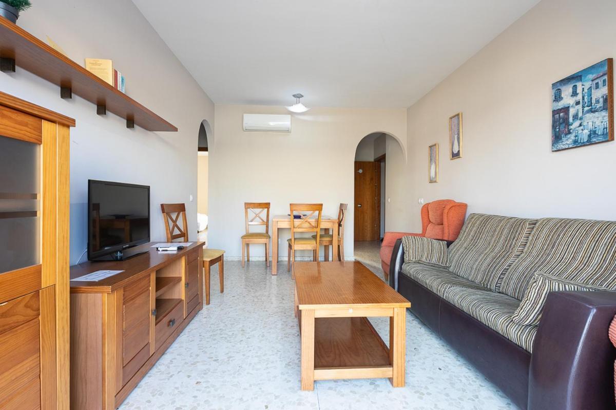 Apartamentos Guerrero Torre Del Mar Eksteriør billede