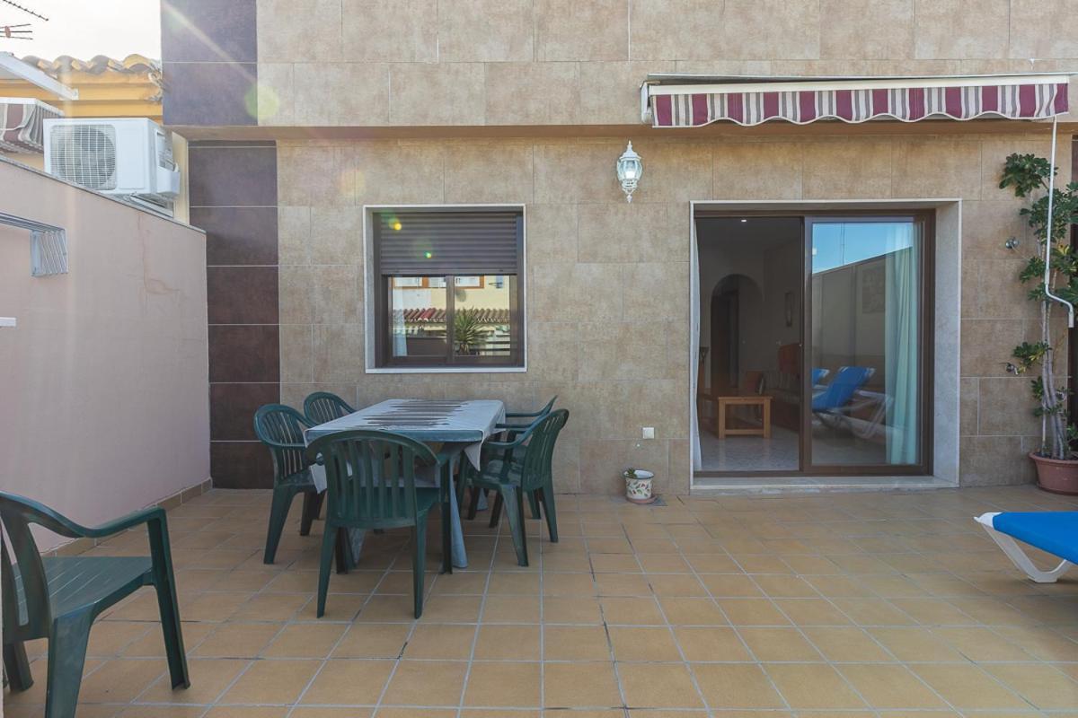 Apartamentos Guerrero Torre Del Mar Eksteriør billede