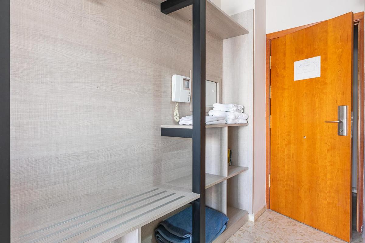 Apartamentos Guerrero Torre Del Mar Eksteriør billede
