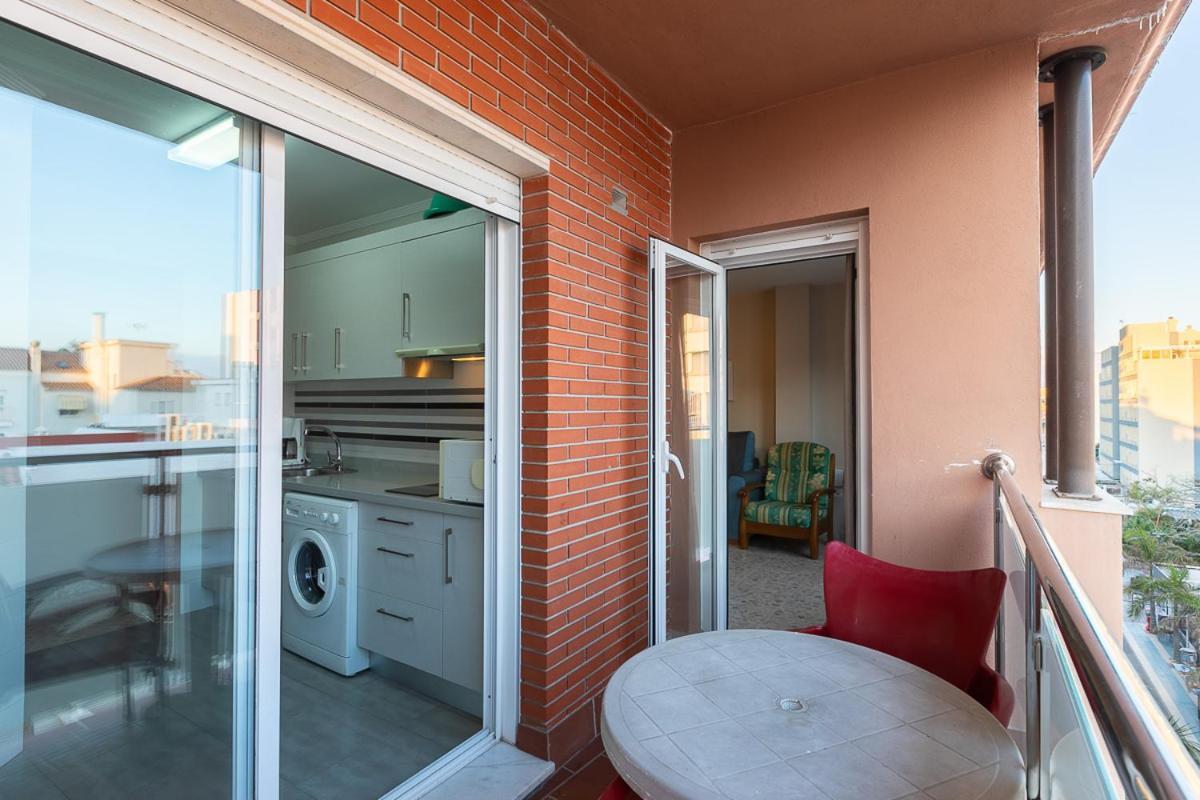 Apartamentos Guerrero Torre Del Mar Eksteriør billede