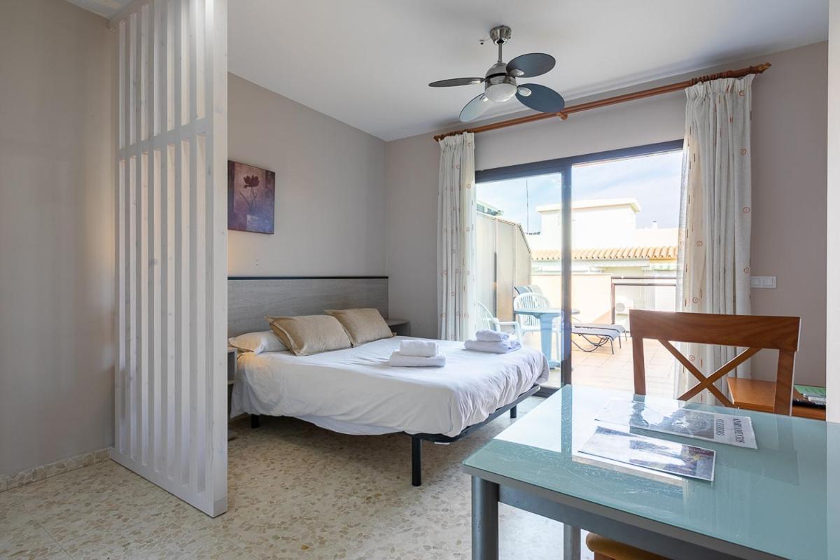 Apartamentos Guerrero Torre Del Mar Eksteriør billede