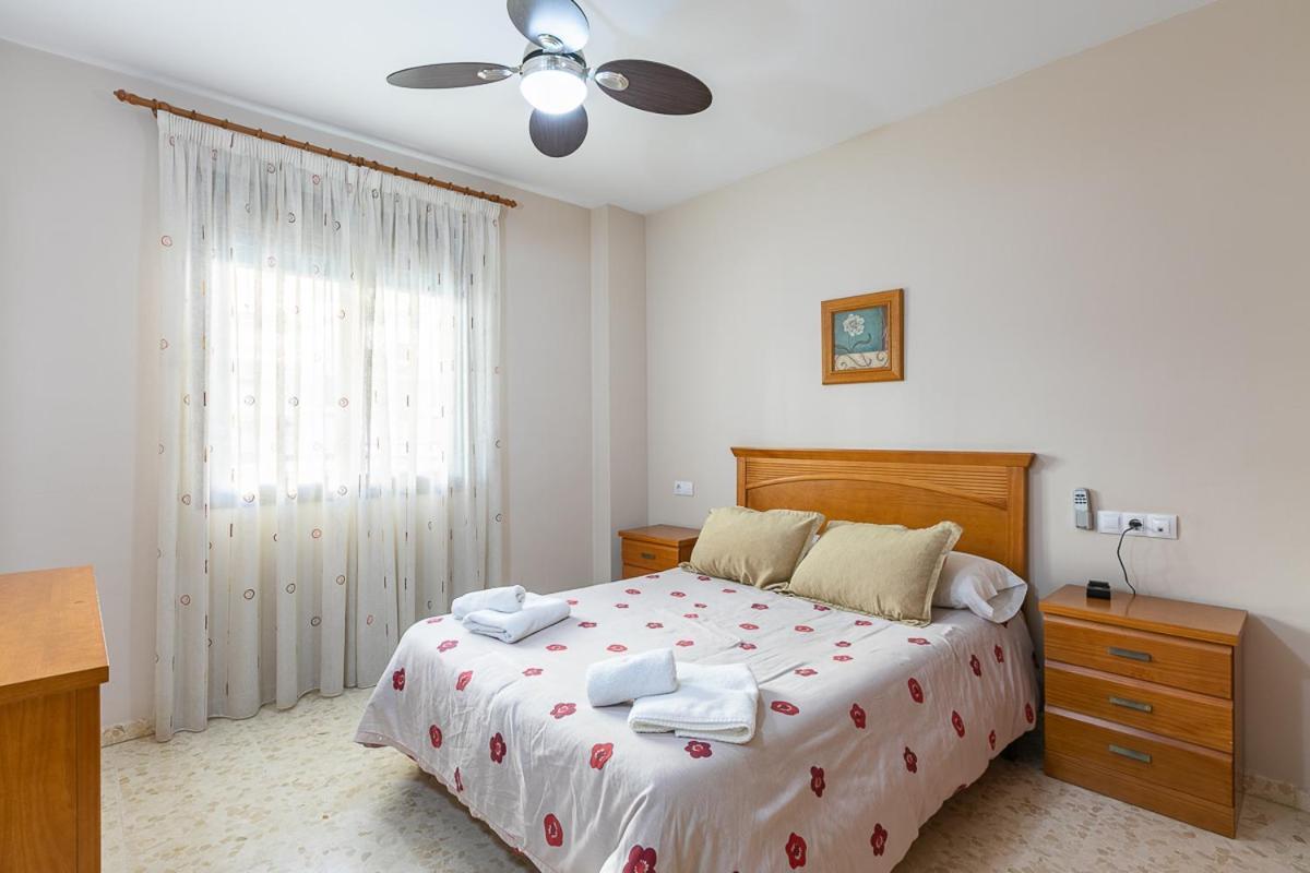 Apartamentos Guerrero Torre Del Mar Eksteriør billede